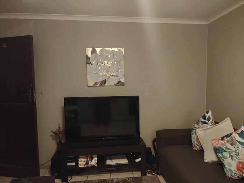 To Let 1 Bedroom Property for Rent in Ferndale Western Cape